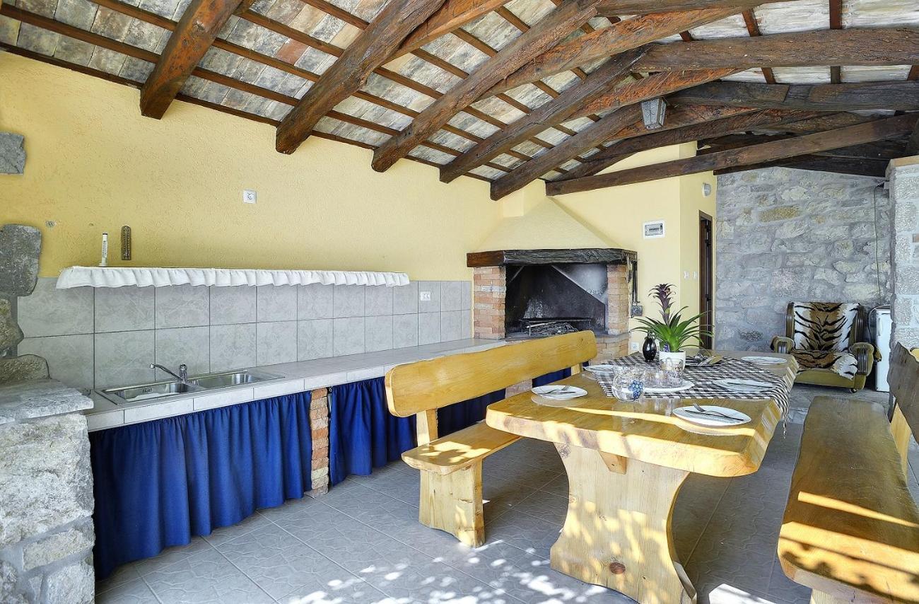 Villa Bella Lupoglav  Екстериор снимка