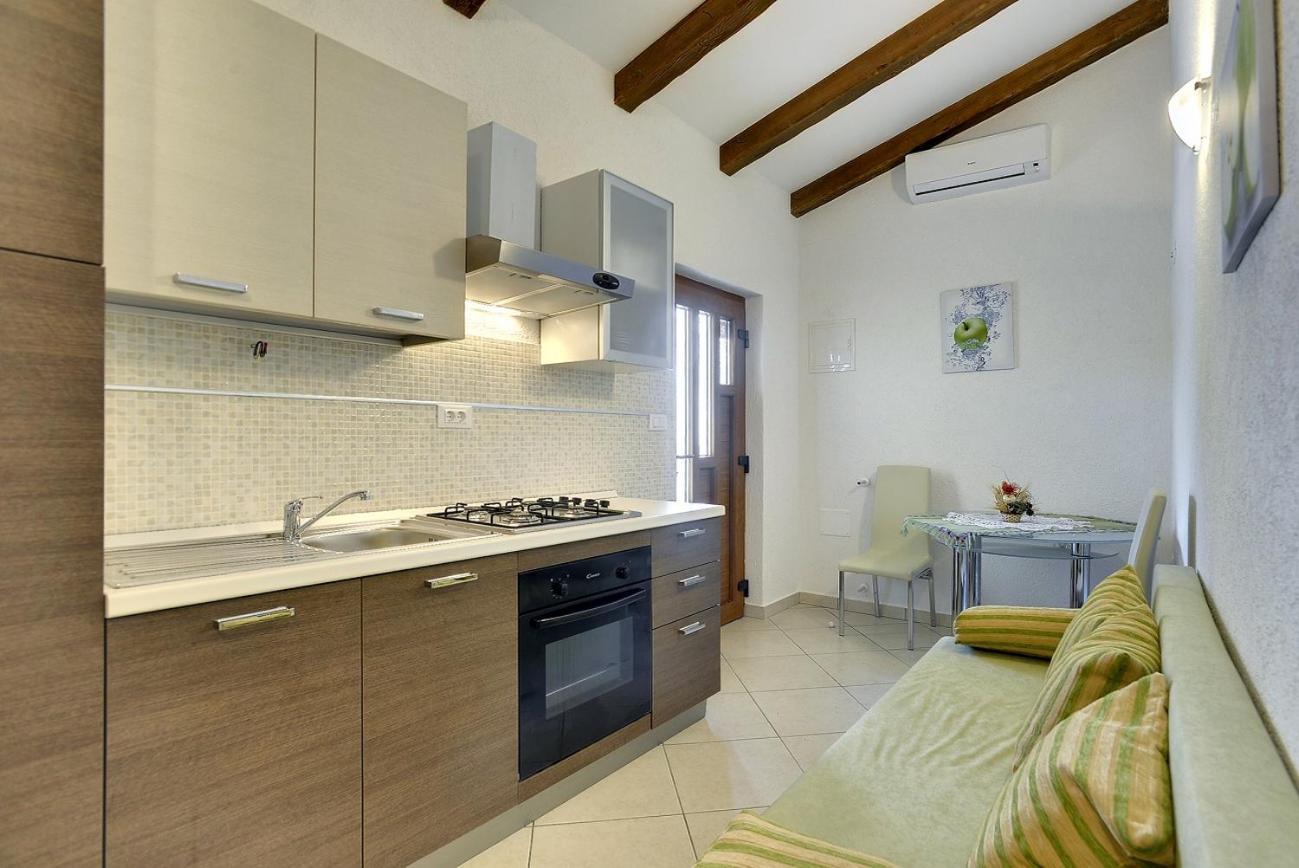 Villa Bella Lupoglav  Екстериор снимка