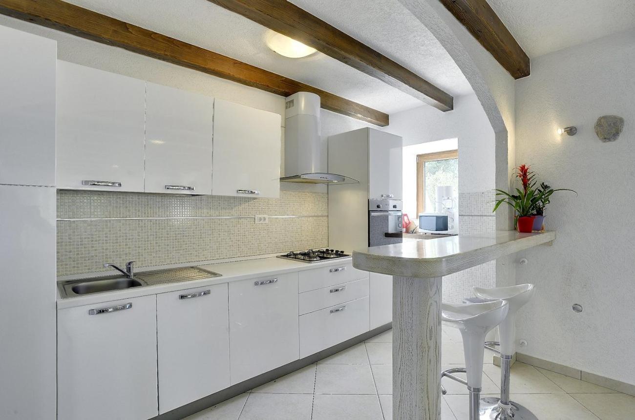 Villa Bella Lupoglav  Екстериор снимка
