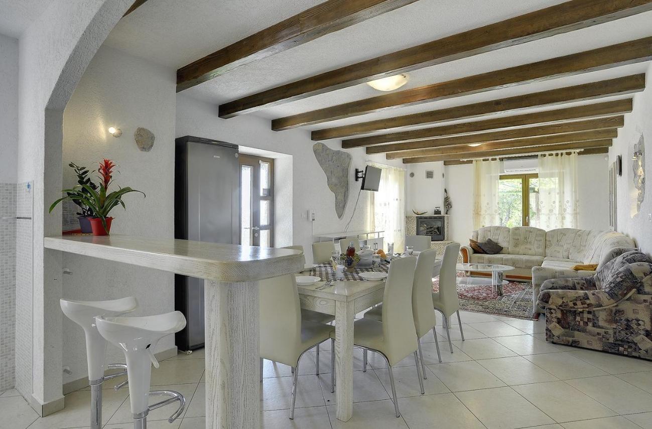 Villa Bella Lupoglav  Екстериор снимка