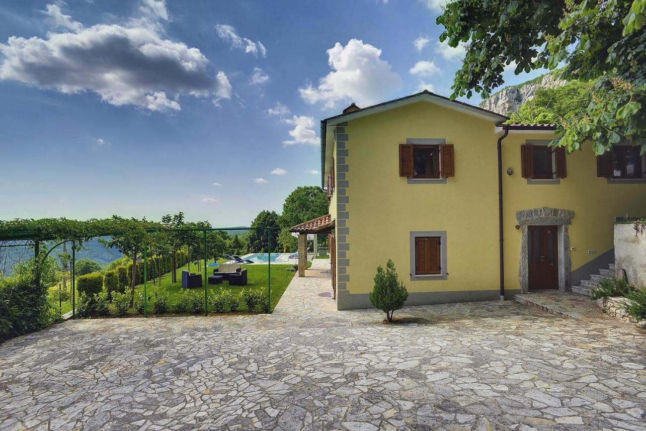 Villa Bella Lupoglav  Екстериор снимка